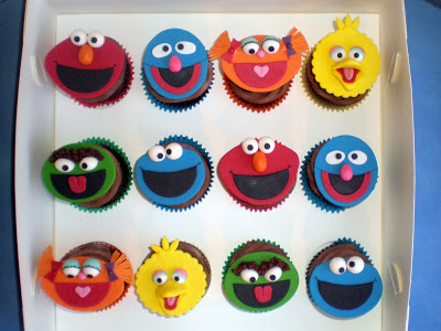 flat fondant sesame street cupcakes