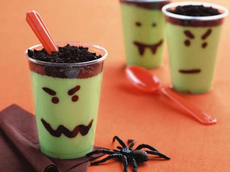 scary pudding cups